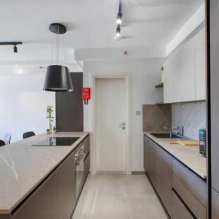 1 Bedroom St Julians Sleeps 4 St. Paul's Bay